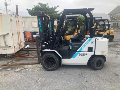 UNICARRIERS 2.5 TONS