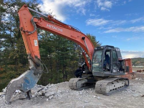 HITACHI ZX225USR-3
